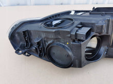 Laden Sie das Bild in den Galerie-Viewer, Frontscheinwerfer Ford Focus III BM5113W030CBAX Links Scheinwerfer Headlight SCH5873208442tq