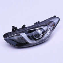 Laden Sie das Bild in den Galerie-Viewer, Frontscheinwerfer Hyundai I30 92101-A6020 Links Scheinwerfer Headlight