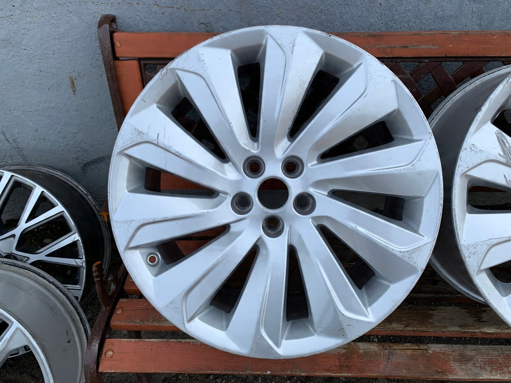 1x Alufelge 19 Zoll 8.0" 5x108 40ET J9C3-1007-EA Jaguar E-Pace Rim Wheel