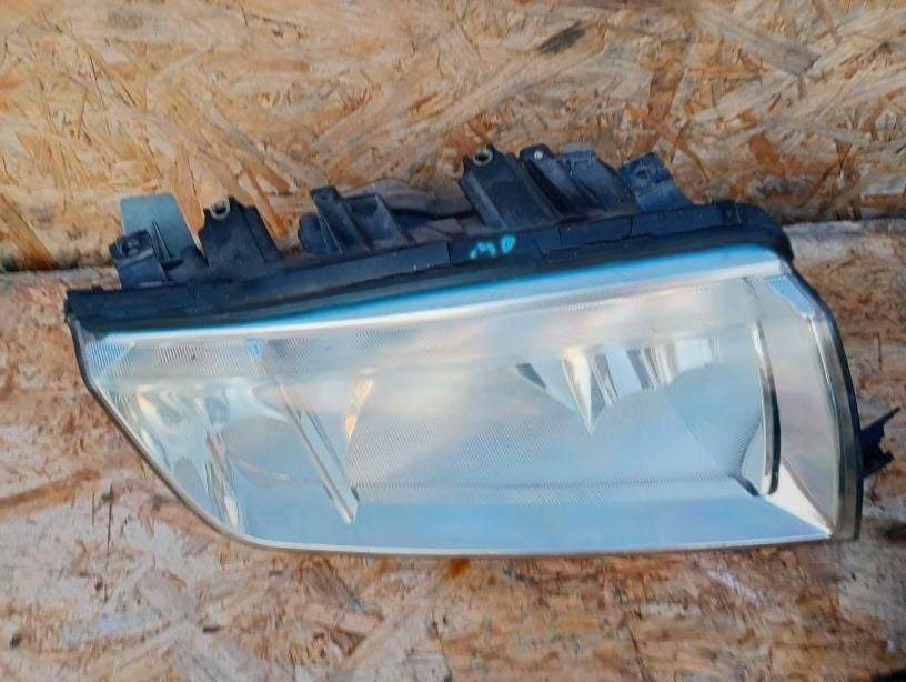 Frontscheinwerfer Skoda Fabia I Links Scheinwerfer Headlight