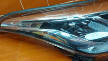 Laden Sie das Bild in den Galerie-Viewer, Frontscheinwerfer Toyota Chr C-Hr 81110-F4180 LED Rechts Scheinwerfer Headlight SCH7455006912cr