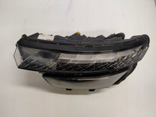 Load image into Gallery viewer, Frontscheinwerfer Skoda Kamiq 658941015 LED Ein Stück (Rechts oder Links) SCH1216639146da
