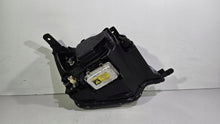 Laden Sie das Bild in den Galerie-Viewer, Frontscheinwerfer Opel Antara 17284623648 Links Scheinwerfer Headlight SCH8447236639yp