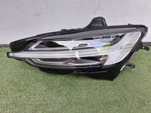 Laden Sie das Bild in den Galerie-Viewer, Frontscheinwerfer Volvo V60 I S60 III 32338996 Full LED Links Headlight SCH1981873901uc