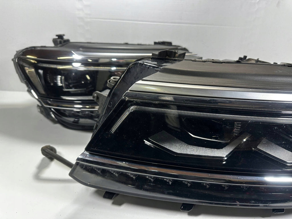 Frontscheinwerfer VW Tiguan 5NN941082C Ein Satz Scheinwerfer Headlight SCH8288916161yi