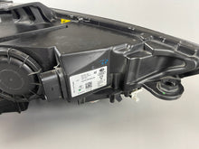 Laden Sie das Bild in den Galerie-Viewer, Frontscheinwerfer Audi A3 8V0941031 Bi-Xenon Links Scheinwerfer Headlight