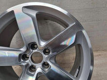 Laden Sie das Bild in den Galerie-Viewer, 1x Alufelge 19 Zoll 8.0" 5x112 39ET Glanz Silber 8R0601025 Audi Q5 Rim Wheel FEL5696985159cm