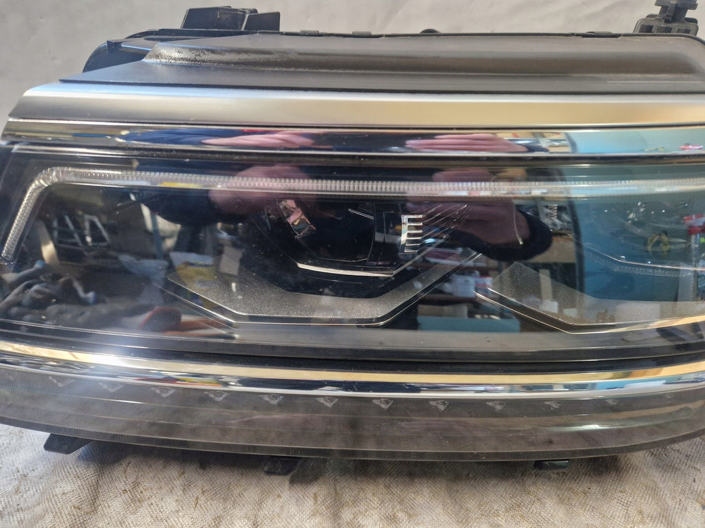 Frontscheinwerfer VW Tiguan 5NB941081A Links Scheinwerfer Headlight SCH9667898889gz