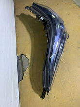 Load image into Gallery viewer, Frontscheinwerfer Toyota Chr 81110-F4030-00 LED Rechts Scheinwerfer Headlight