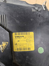 Laden Sie das Bild in den Galerie-Viewer, Frontscheinwerfer Volvo S40 II 30678903 Rechts Scheinwerfer Headlight SCH2905929162mu