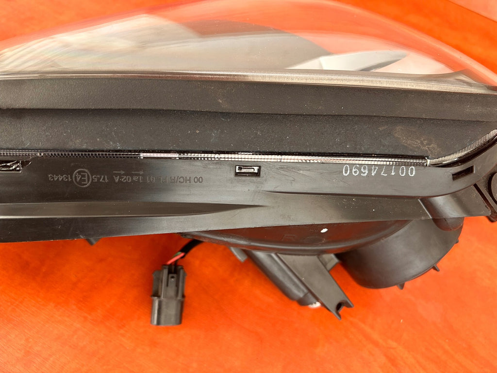 Frontscheinwerfer Hyundai Tucson 92102-2EXXX Rechts Scheinwerfer Headlight SCH1118130216mh