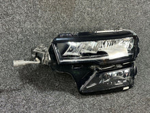 Load image into Gallery viewer, Frontscheinwerfer Skoda Karoq 57B941009 LED Links Scheinwerfer Headlight SCH1105328957bh