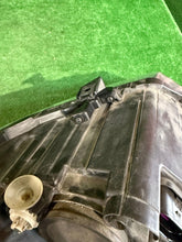 Load image into Gallery viewer, Frontscheinwerfer VW Polo 6C1941005B Ein Stück (Rechts oder Links) Headlight SCH5073548307sf