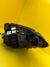Laden Sie das Bild in den Galerie-Viewer, Frontscheinwerfer Mercedes-Benz W206 A2069068204 LED Rechts Headlight SCH3303296823tg