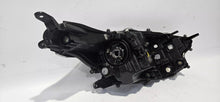 Load image into Gallery viewer, Frontscheinwerfer Toyota Yaris Links Scheinwerfer Headlight