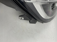 Laden Sie das Bild in den Galerie-Viewer, Frontscheinwerfer Renault 260103381R LED Rechts Scheinwerfer Headlight