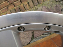 Laden Sie das Bild in den Galerie-Viewer, 1x Alufelge 19 Zoll 8.0" 5x120 37ET 6775603-13 BMW E91 E93 E90 E92 Rim Wheel FEL7393092649en