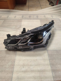 Frontscheinwerfer Toyota Corolla 8115002T31 LED Ein Stück (Rechts oder Links)