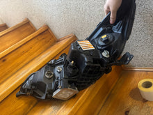 Laden Sie das Bild in den Galerie-Viewer, Frontscheinwerfer Honda Accord VIII Xenon Rechts Scheinwerfer Headlight