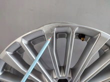 Load image into Gallery viewer, 1x Alufelge 18 Zoll 8.0" 5x112 39ET Glanz Silber 4K0601025C Audi A6 C8 Rim Wheel FEL5820867687da