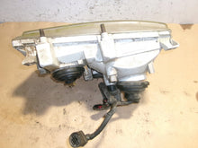 Load image into Gallery viewer, Frontscheinwerfer Mitsubishi I W 1334871 E9839408980 Rechts Headlight SCH1542073879tf