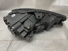 Laden Sie das Bild in den Galerie-Viewer, Frontscheinwerfer Audi A3 8V0941005 90104556 LED Links Scheinwerfer Headlight