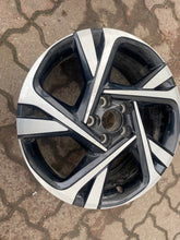 Load image into Gallery viewer, 1x Alufelge 18 Zoll 7.0" 5x114.3 50ET Toyota C-Hr Rim Wheel FEL9873718140hj