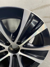 Load image into Gallery viewer, 1x Alufelge 18 Zoll 9.0&quot; 5x112 40ET A2134015300 Mercedes-Benz W213 Rim Wheel