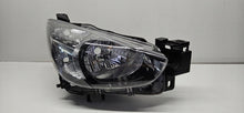 Laden Sie das Bild in den Galerie-Viewer, Frontscheinwerfer Mazda II DB5J-51030 Rechts Scheinwerfer Headlight
