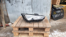 Laden Sie das Bild in den Galerie-Viewer, Frontscheinwerfer Seat Tarraco 5FB941008F LED Rechts Scheinwerfer Headlight