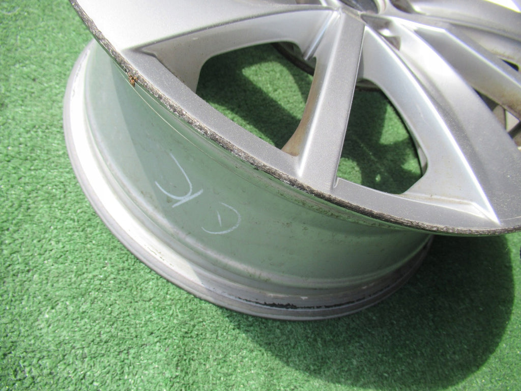 1x Alufelge 15 Zoll 6.0" 5x100 40ET Glanz Silber 6C0601025 VW Polo 6r Rim Wheel