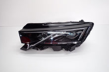 Laden Sie das Bild in den Galerie-Viewer, Frontscheinwerfer Skoda Octavia IV 5E4941035 Links Scheinwerfer Headlight SCH6207163546ue