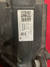 Load image into Gallery viewer, Frontscheinwerfer VW Golf VII 5G1941032 90024314 Xenon Rechts Headlight SCH2682232568bl