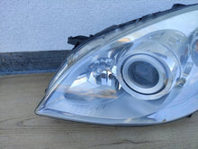 Laden Sie das Bild in den Galerie-Viewer, Frontscheinwerfer Mercedes-Benz W245 A1698206761 Xenon Links Headlight SCH3856933002qy