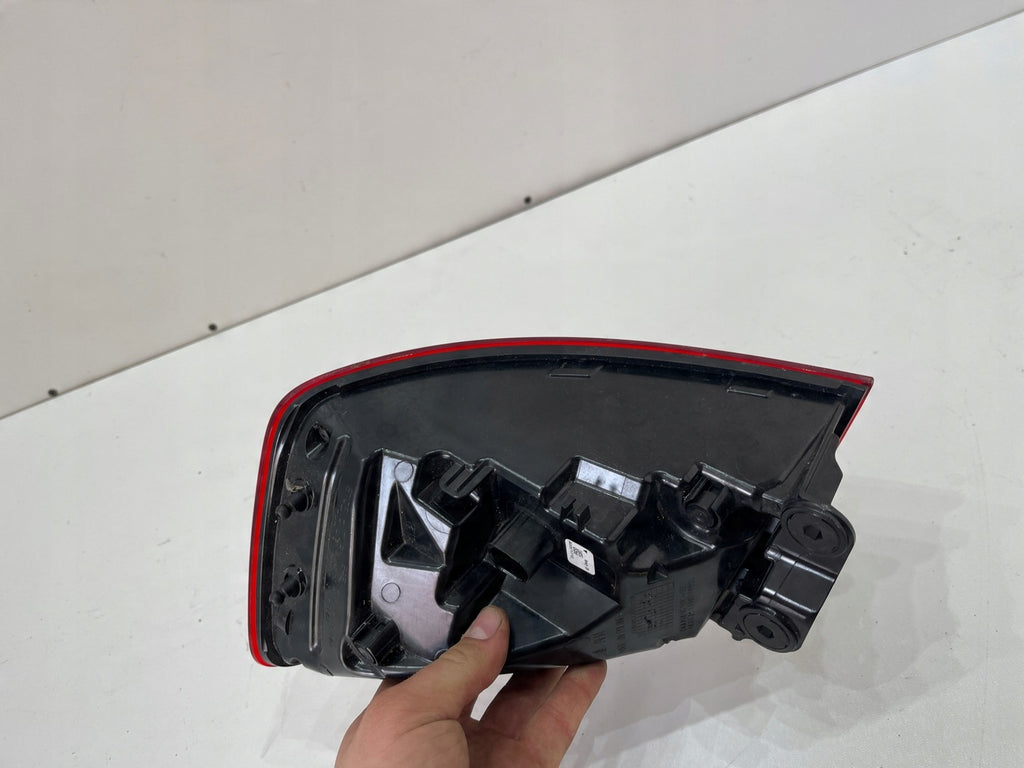 Rückleuchte Mercedes-Benz W205 A205 A2058200264 Rechts Rearlight