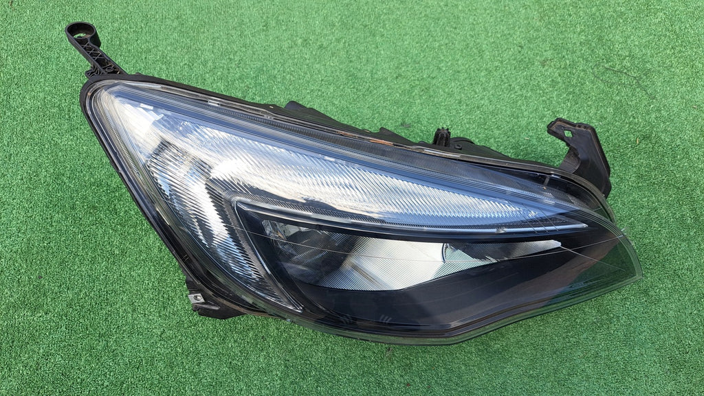 Frontscheinwerfer Opel Astra 1EG010011-62 Halogen Rechts Scheinwerfer Headlight