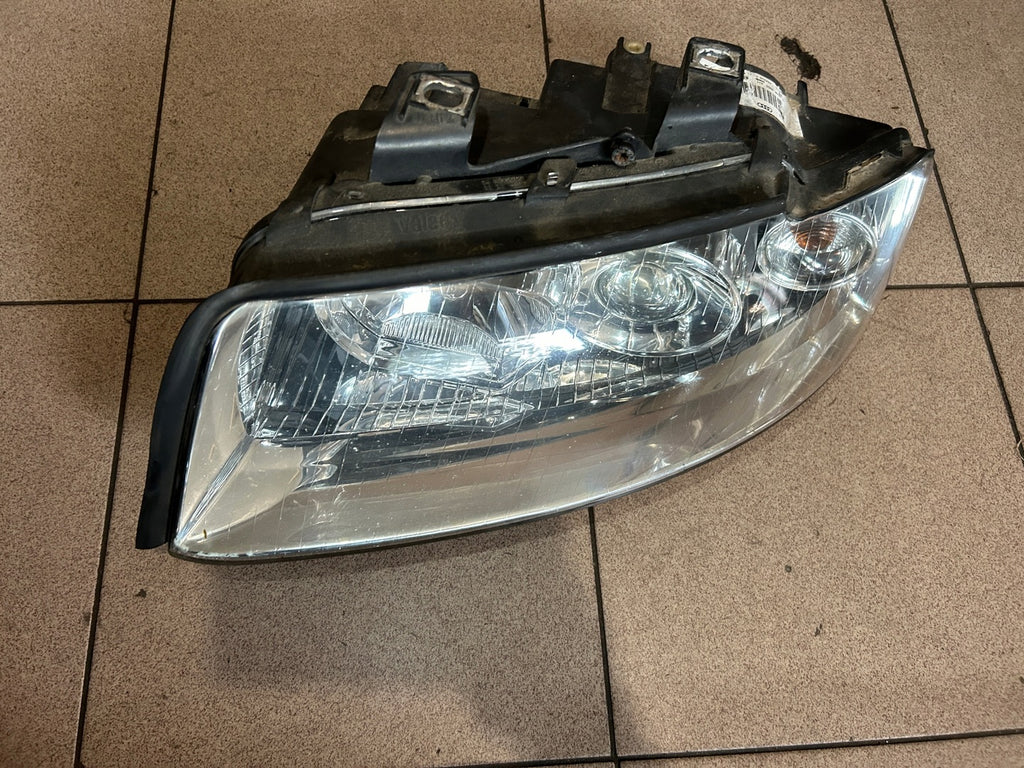 Frontscheinwerfer Audi A4 B6 8E0941029Q Xenon Links Scheinwerfer Headlight