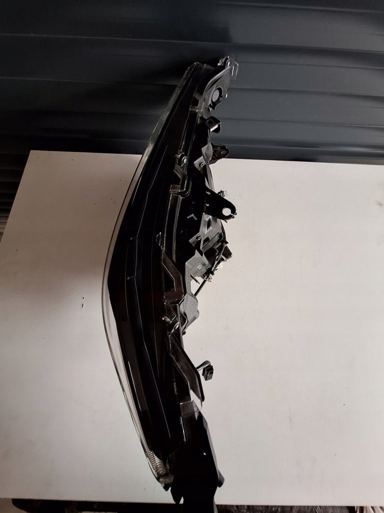 Frontscheinwerfer Toyota Rav 4 8118542842 Links Scheinwerfer Headlight SCH7104247472sc