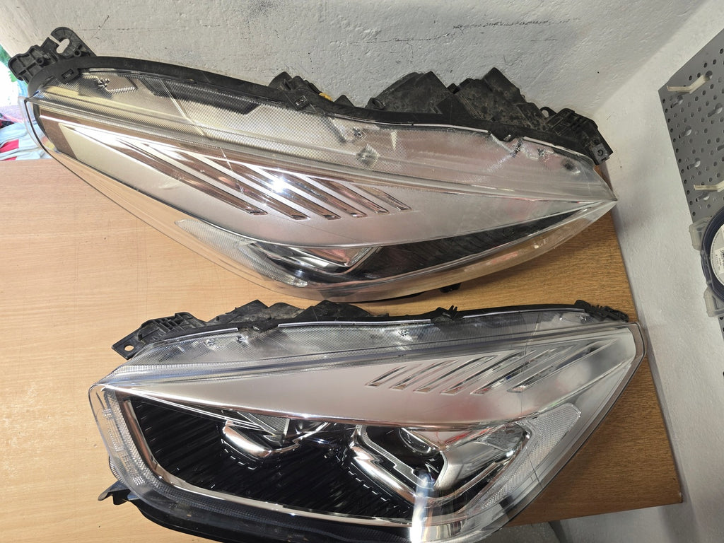 Frontscheinwerfer Ford Kuga GV4113035GA Xenon Links Scheinwerfer Headlight SCH5248264519ji