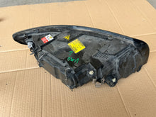 Load image into Gallery viewer, Frontscheinwerfer Volvo V50 30678916 Xenon Links Scheinwerfer Headlight SCH4705651788kn