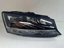 Laden Sie das Bild in den Galerie-Viewer, Frontscheinwerfer Skoda Fabia III 6V1941015F 6V1941016F LED Ein Satz Headlight
