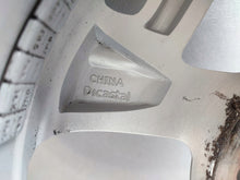 Load image into Gallery viewer, 1x Alufelge 15 Zoll 6.0" 4x100 48ET Glanz Silber 52910K7100 Hyundai I10 III I20 FEL2616703814dj