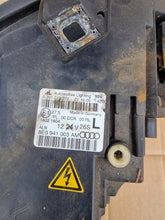 Laden Sie das Bild in den Galerie-Viewer, Frontscheinwerfer Audi A4 B7 8E0941003AM 0301219271 Xenon Links Headlight