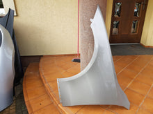 Laden Sie das Bild in den Galerie-Viewer, Kotflügel Mercedes-Benz W206 Vorne Links