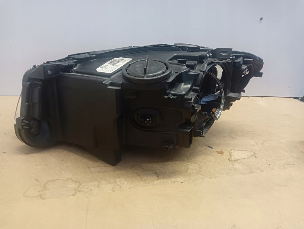 Frontscheinwerfer BMW 5 F11 F10 1ZS010131-41 Ein Stück (Rechts oder Links) SCH8683085325vu