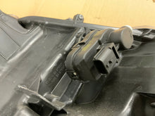 Load image into Gallery viewer, Frontscheinwerfer Toyota Yaris 27583R 27582R LED Rechts Scheinwerfer Headlight SCH8850578121qb