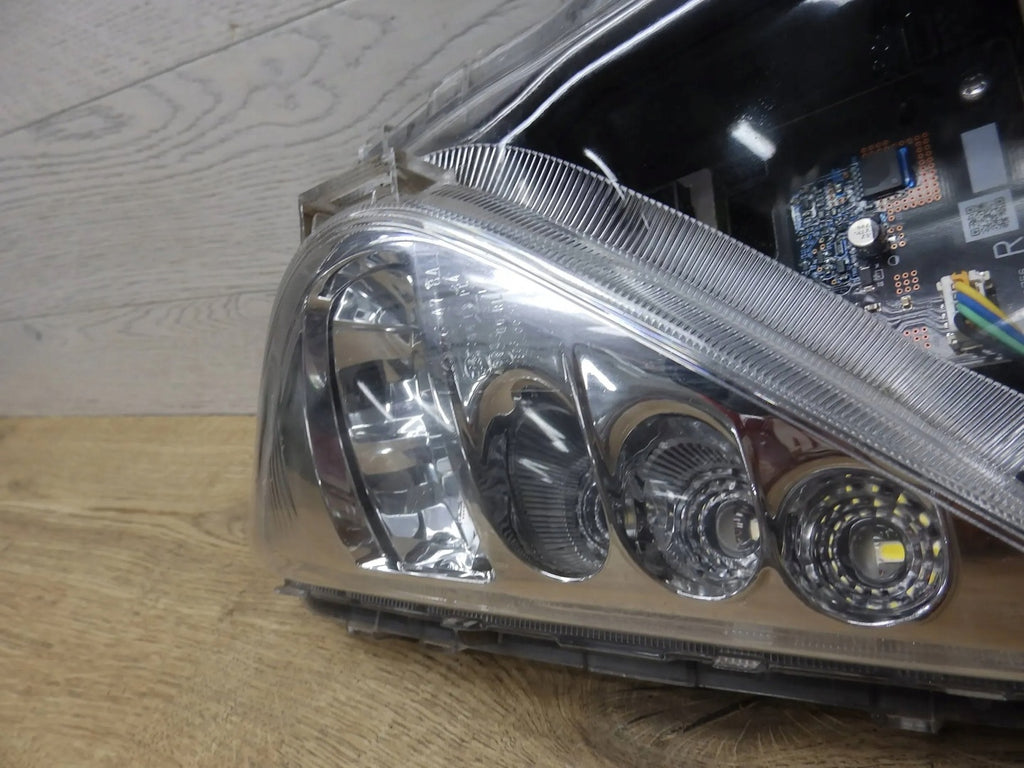 Frontscheinwerfer Toyota Prius 9922691002 Rechts Scheinwerfer Headlight SCH1457612686ed