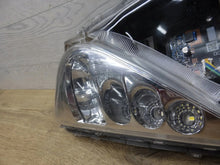 Laden Sie das Bild in den Galerie-Viewer, Frontscheinwerfer Toyota Prius 9922691002 Rechts Scheinwerfer Headlight SCH1457612686ed