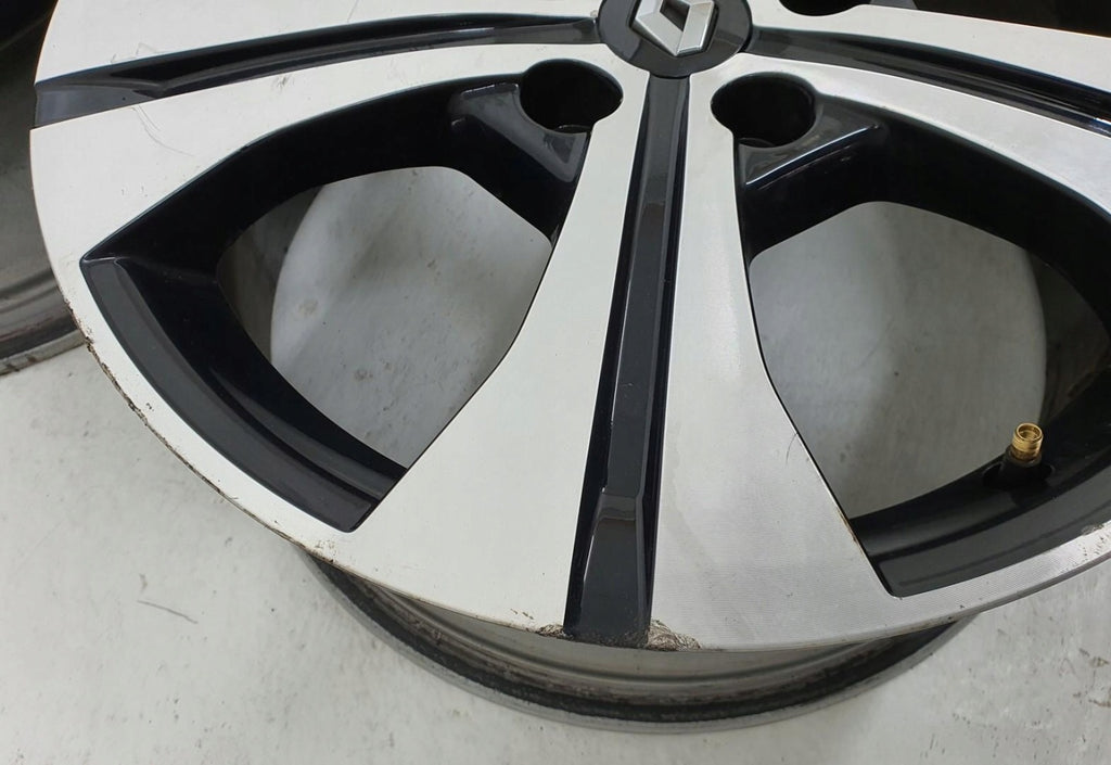 4x Alufelge 17 Zoll 7.0" 5x114.3 49ET 403007582R Renault Megane III 1 Rim Wheel FEL9556505376vc