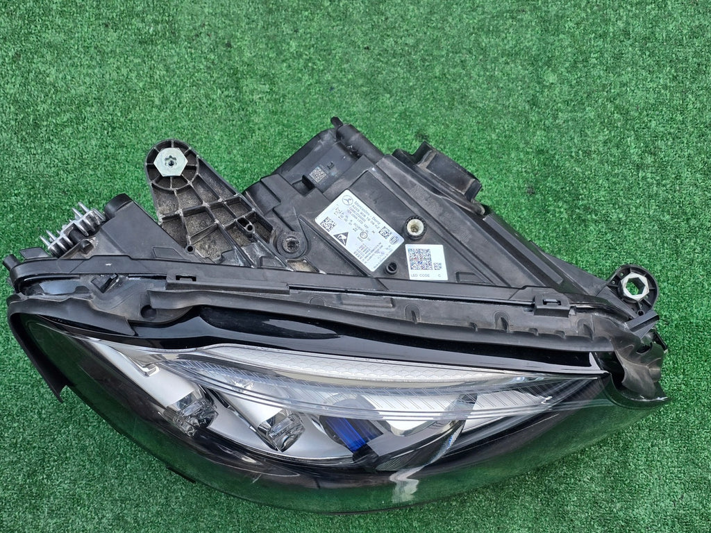 Frontscheinwerfer Mercedes-Benz W205 A2059061606 LED Rechts Headlight SCH4748814383oh